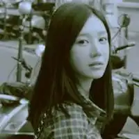 谁知道这个女生叫什么名字
