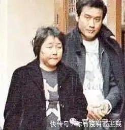 男星们的丑老婆却一直不离不弃,是忠心还是另有用心
