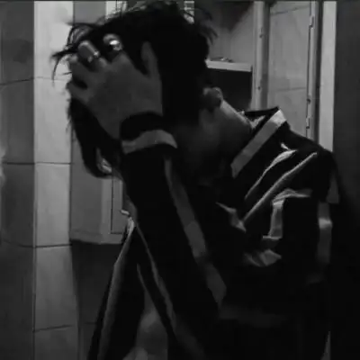 2018最火爆微信头像男黑白帅气非主流个性男生头像大全
