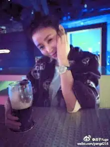 评吴启华嫩妻被曝出轨女人事业心还很重

