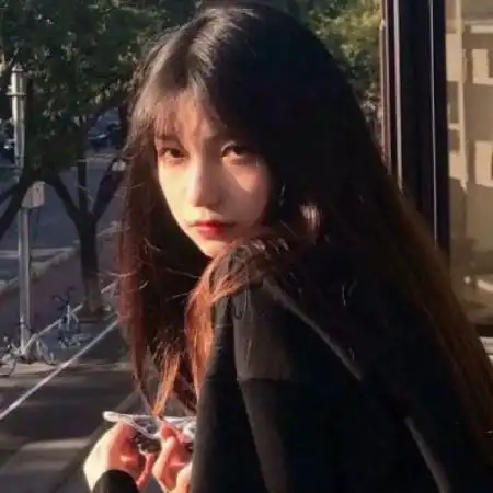 非主流头像女,欧美女人也有小女孩子的
