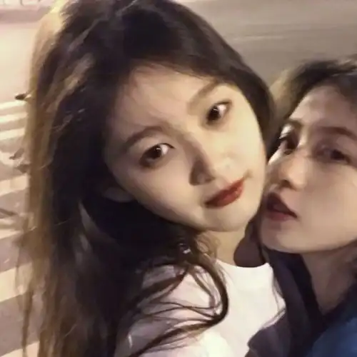 真人闺蜜头像思君令人老,岁月忽已晚
