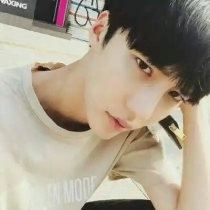 清新干净男生头像,优质高冷超酷帅气的
