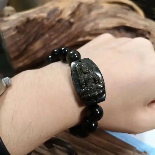 这6种手串内敛又不失张扬,最适合35岁的中年男人,你玩对了吗
