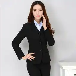 蘑菇街职业套装反映了时代潮流,成为人们注视的焦点
