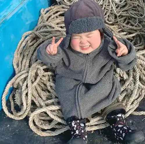 按住不许长大超可爱的萌娃头像萌化了
