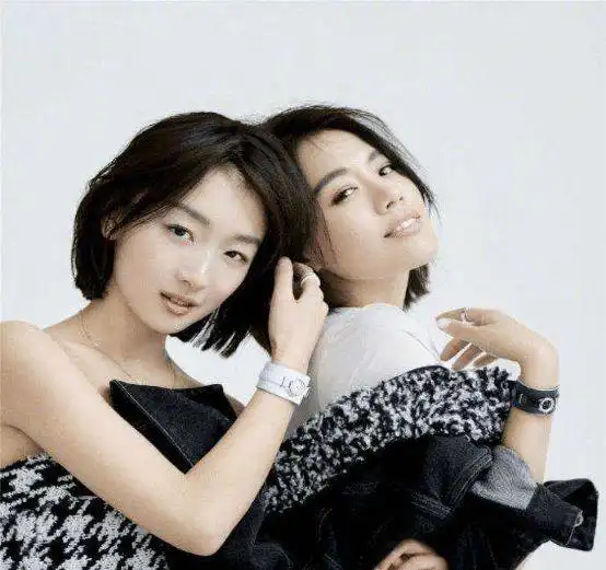 明星艺人搞怪妆容,马思纯依旧清纯好看,周冬雨为什么会这么丑
