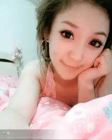 谁有qq可爱女生头像推荐一下
