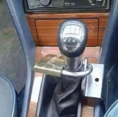 搞笑gif你是那个杀猪的,你要把我推到哪啊
