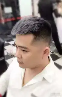 谁说男生发型不打理就难看,这10款发型都不用打理,每一款都帅气
