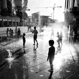 情绪饱满令人惊叹的黑白摄影作品
