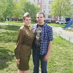 风情万种百看不厌俄罗斯妹子穿军装就是美8475804
