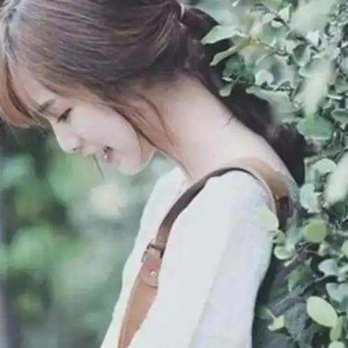 负卿几载心忧乱,前缘已断魂魄颤古风句子
