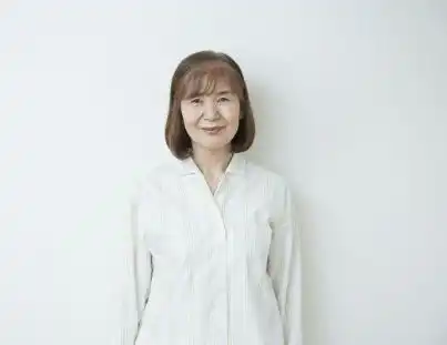 女人到了中年,单身和再婚哪个更幸福3个50岁的女人说了心里话
