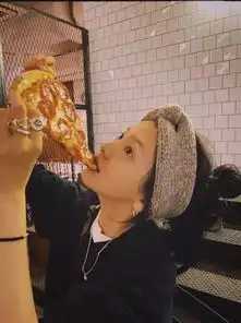 女生不会拍照有多惨
