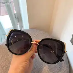女士太阳镜
