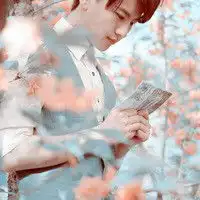 求蓝色系森系情侣头像
