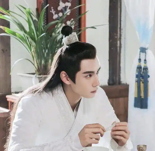 翻拍剧集体扑街新绝代双骄不被看好,孙俪周迅超越经典太难
