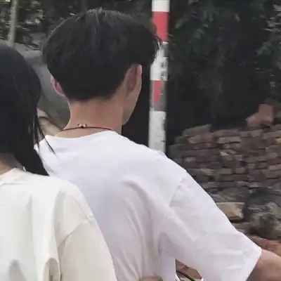 情侣头像一左一右配对真人图片,很甜呐
