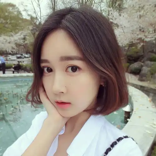 这4步追女生聊天方法,让女人对你上瘾
