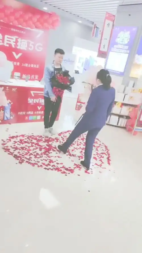 求婚失败,到底是社会太现实,还是女孩太物质
