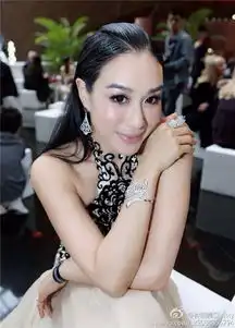 辣妈钟丽缇率性自拍风情万种盘点昔日自拍照
