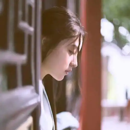 温柔撩人的古风男女头像
