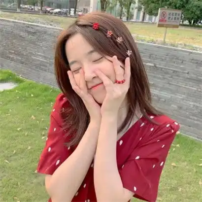 红色系女生头像,超拽冷艳韩系的美女
