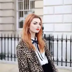 私照变大片对你需要人美会穿能摆pose会选地儿
