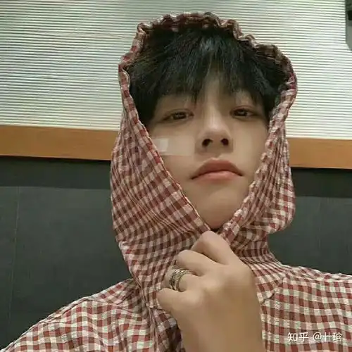 情侣头像留下来一起生活快乐与平凡最浪漫
