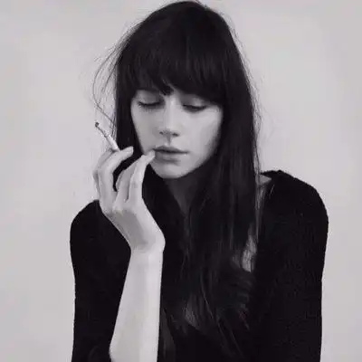 高冷气质女黑白头像,霸气超拽黑白女生头像
