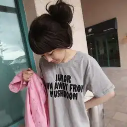 我急需一些那种同一个人但不同角度的非主流照片
