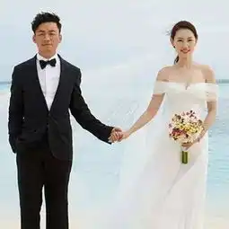 相濡以沫76年,这对187岁的夫妇诠释了在上床也没有结果的年代,牵了手就是一辈子
