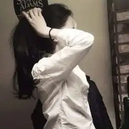 非主流头像女生背影头像精选我想牵着你的手走完生命中的路程
