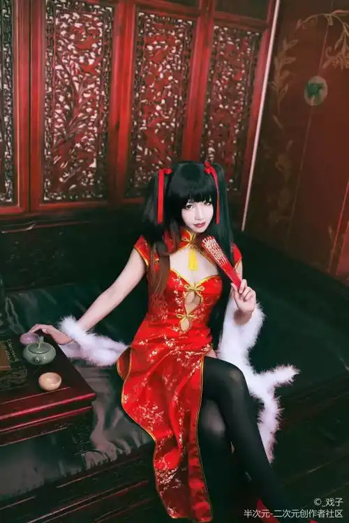 cos旗袍紧身狂三酱,狂三才是最美的黑丝御姐
