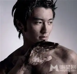 谢霆锋初夜未成年明星们珍贵第一次给了谁
