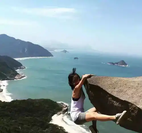 没想到这些照片竟然是这样拍出来的,人才啊
