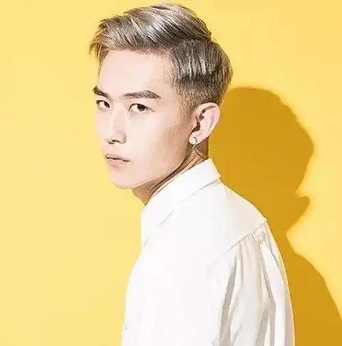 今年过年,我打算剪个雾霾蓝发型去约会
