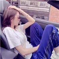 个性侧面美女头像,换上增加你优雅妩媚的气质
