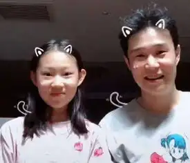 有一种整容叫小沈阳女儿,看到近照,网友这是同一个人
