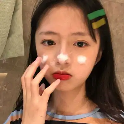 微信头像女生气质淡雅显成熟稳重
