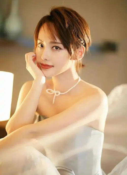 四川的女星很美呀这5位女星个个貌美如花,你最喜欢谁
