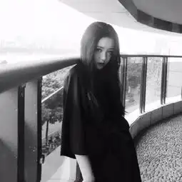 女头曾经魔怔一时后来封刀不再战
