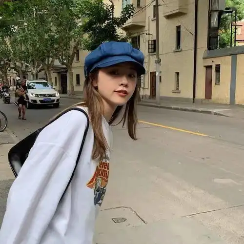 这样穿的女生,也太招人喜欢了吧
