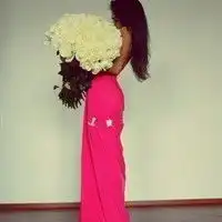 玫瑰美女头像花语的浪漫
