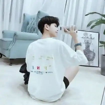 一个人慢慢体验人生的味道,男生伤感背影头像图片
