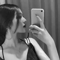 黑白女头像伤感高冷丧黑白系超酷女头
