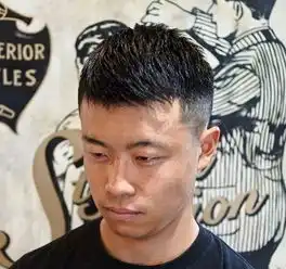 你丑,不是长的丑,是发型不对
