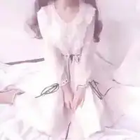 qq头像女生下半身裙子
