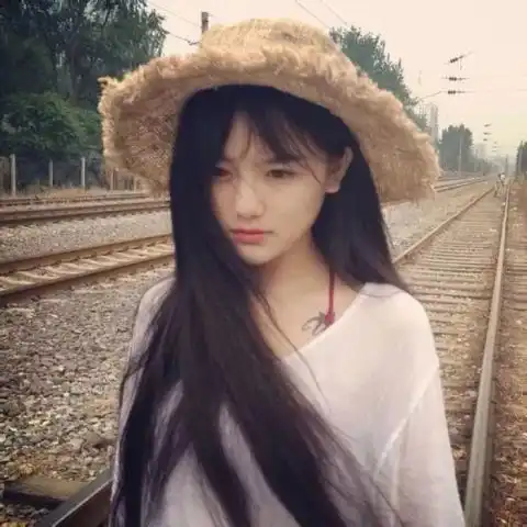 现实里有理想,理想里有现实

